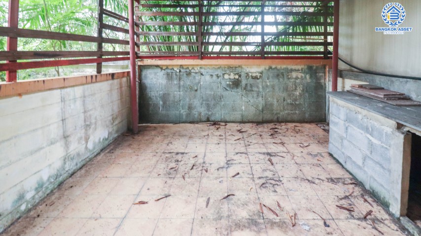 ทาวน์เฮ้าส์มือสองย่านนนทบุรี ม.สิรารมย์ บ้านกล้วย-ไทรน้อย บนเนื้อที่มากถึง 23.2 ตร.ว. ฟังก์ชัน 2 ห้องนอน 2 ห้องน้ำ 1 ที่จอดรถ ที่สุดของทำเลคุณภาพ เพียง 20 นาทีก็ถึงรถไฟฟ้าสายสีม่วง "สถานีคลองบางไผ่" และเซ็นทรัลเวสต์เกต รีบจองด่วน!